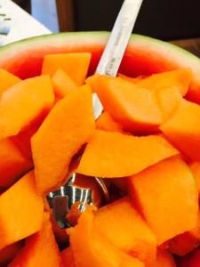 Meloni 2 primo piano frutta tagliata